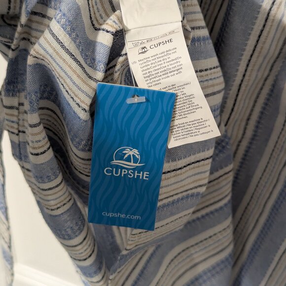 Women's Cupshe Flared Sleeve Top - Small - Picture 4 of 4